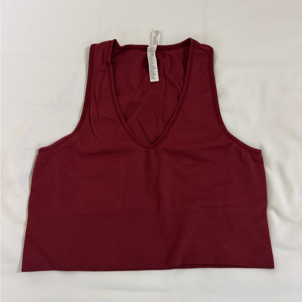 Athleta Aurora Cropped Ribbed Burgundy Tank Top
